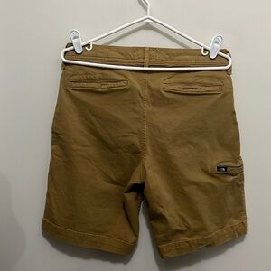 The North Face Men Shorts Size 32